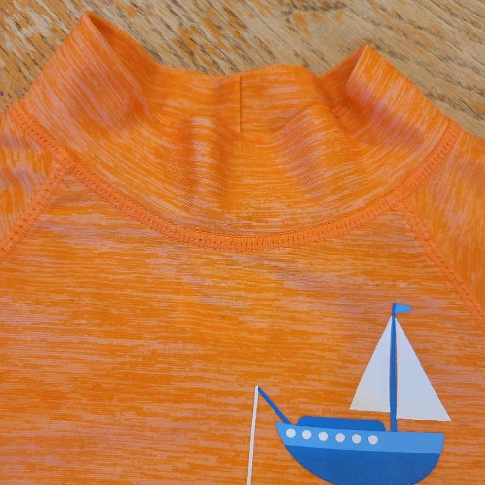 Boys UvSkinz Brand size 7 Rashgaurd shirt